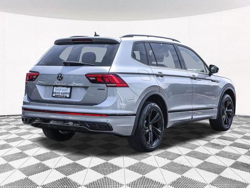 Used 2024 Volkswagen Tiguan SE R-Line AWD/4WD image 12