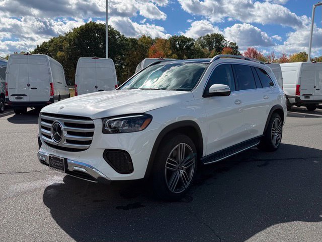 Used 2026 Mercedes-Benz GLS 450 4MATIC image 3