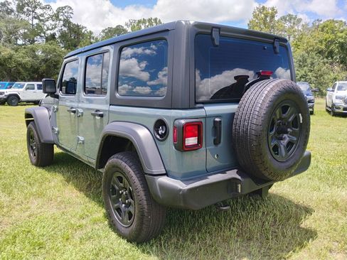 Used 2024 Jeep Wrangler Unlimited Sport AWD/4WD image 7