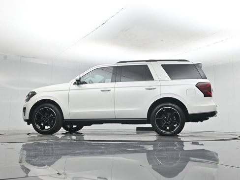 Used 2023 Ford Expedition Limited AWD/4WD image 58