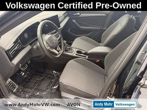 Used 2025 Volkswagen Jetta Sport FWD image 11