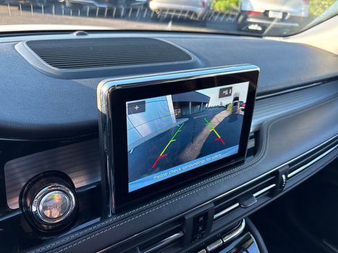Certified 2022 Lincoln Corsair AWD w/ Premium Package image 20