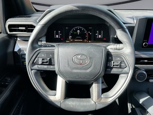 Certified 2025 Toyota 4Runner SR5 AWD/4WD image 14