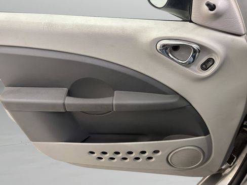 Used 2007 Chrysler PT Cruiser image 22