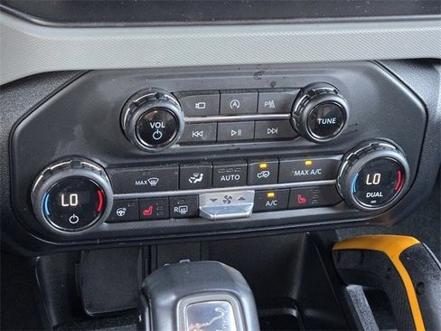 Certified 2023 Ford Bronco Badlands image 16