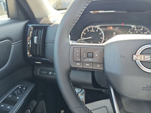 New 2026 Nissan Pathfinder SL w/ SL Premium Package image 21