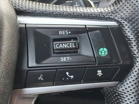 Used 2023 Mitsubishi Outlander SE image 22