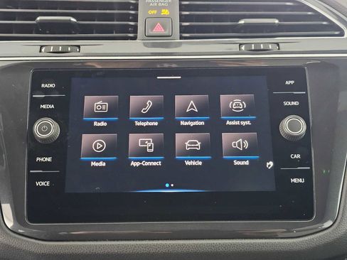 Used 2021 Volkswagen Tiguan SE R-Line image 24