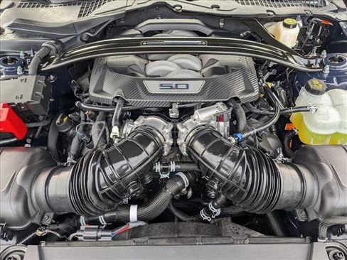 Used 2025 Ford Mustang Dark Horse image 20