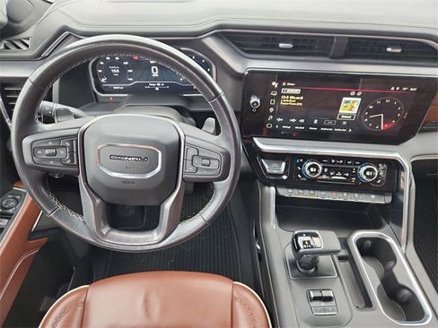 Used 2023 GMC Sierra 1500 Denali Ultimate image 11