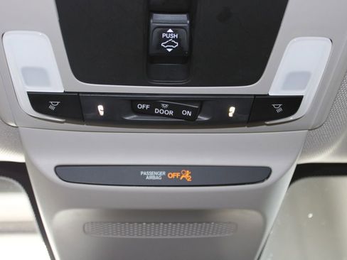 Used 2024 Honda HR-V EX-L image 38