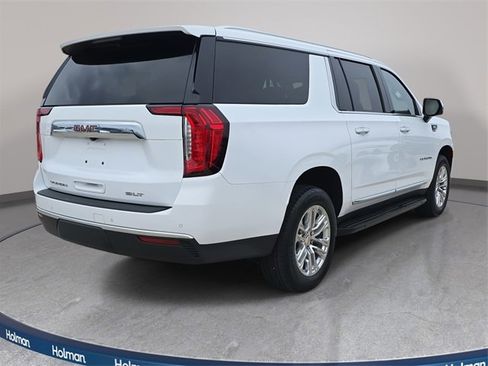 Used 2023 GMC Yukon XL SLT w/ SLT Premium Package image 6