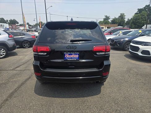 Used 2021 Jeep Grand Cherokee Laredo X AWD/4WD image 16