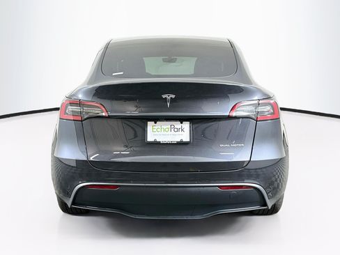 Used 2024 Tesla Model Y Long Range AWD/4WD image 7