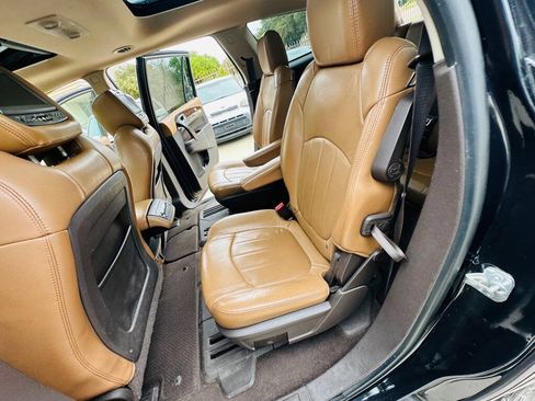 Used 2014 Buick Enclave Leather w/ LPO, Cargo Convenience Pkg AWD/4WD image 19