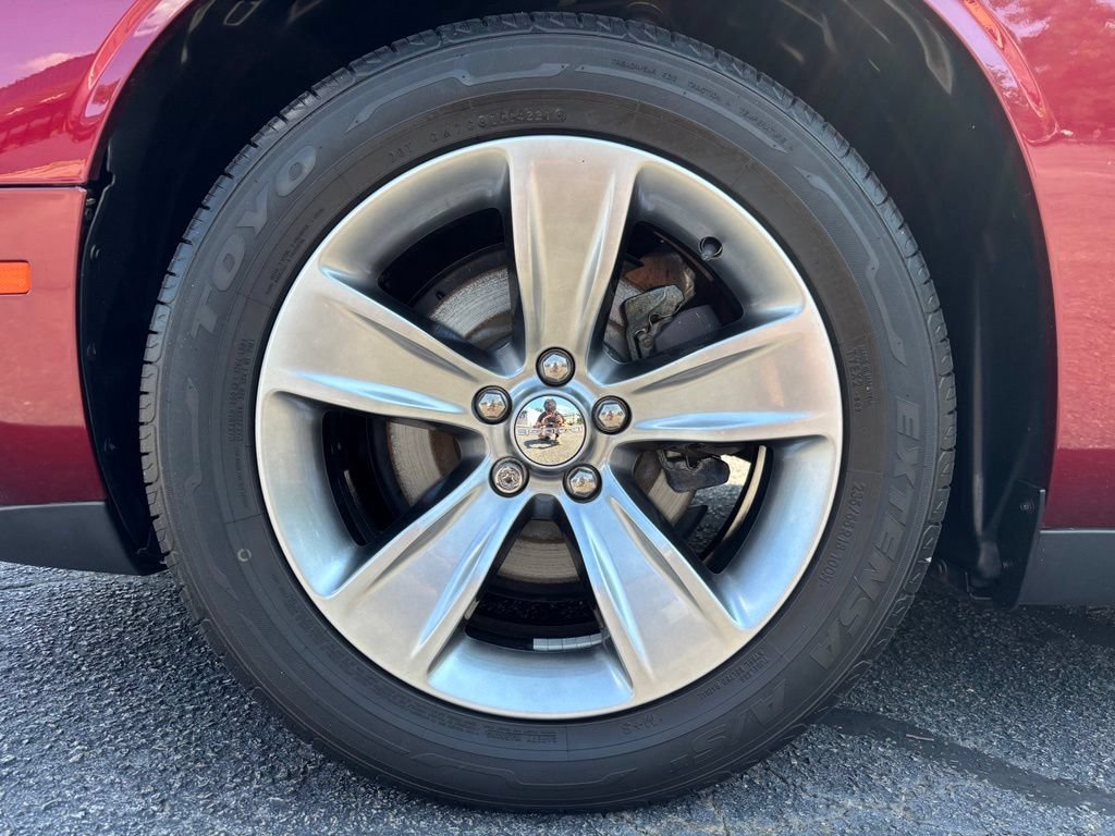 Used 2018 Dodge Challenger SXT RWD image 15
