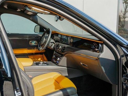 Used 2022 Rolls-Royce Ghost Black Badge image 57