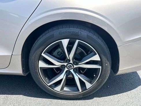 Used 2023 Volvo S60 B5 Core AWD/4WD image 10