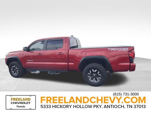 Used 2018 Toyota Tacoma TRD Off-Road image 6