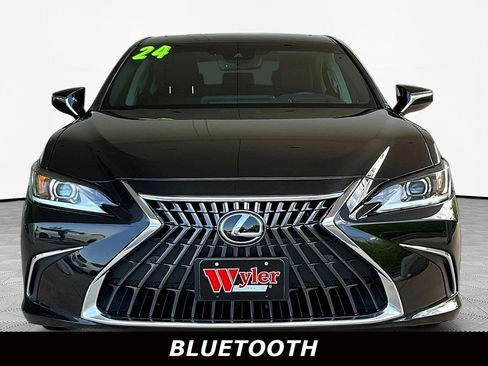 Used 2024 Lexus ES 350 w/ Premium Package FWD image 2
