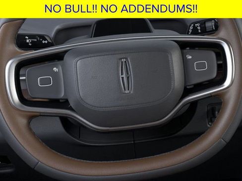 New 2026 Lincoln Navigator Reserve image 13