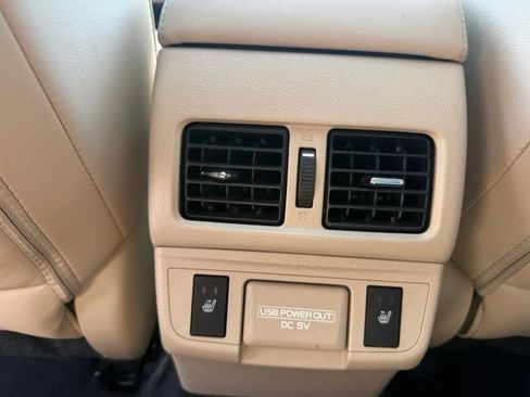 Used 2018 Subaru Outback 2.5i Limited AWD/4WD image 9