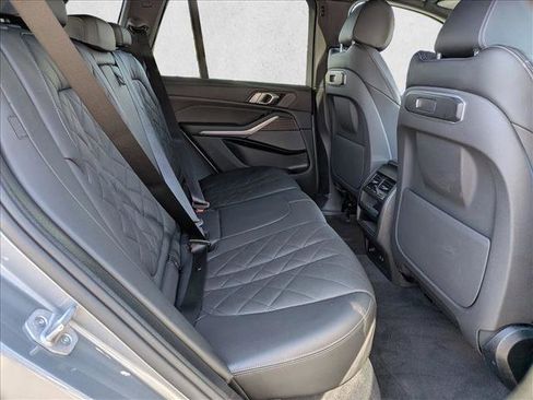 Certified 2024 BMW X5 xDrive40i w/ Premium Package image 23