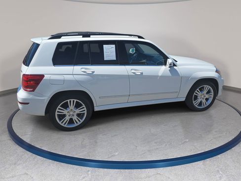 Used 2013 Mercedes-Benz GLK 350 4MATIC image 5
