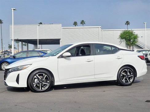 Used 2024 Nissan Sentra SV image 26