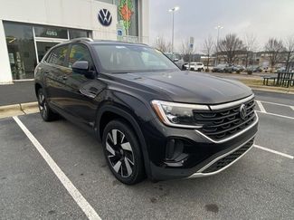 Used 2024 Volkswagen Atlas Cross Sport SE video 1