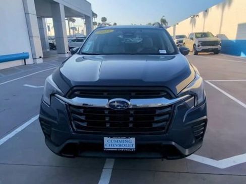 Used 2025 Subaru Ascent Premium AWD/4WD image 3