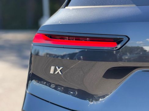 Used 2026 BMW iX xDrive45 w/ Climate Comfort Package image 15