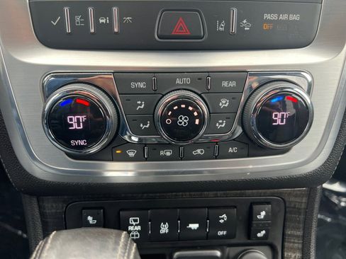 Used 2017 GMC Acadia Limited SLT image 21