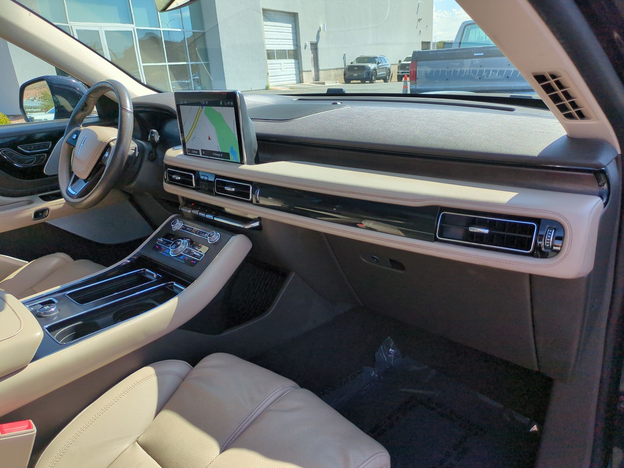 Used 2021 Lincoln Aviator Reserve w/ Equipment Group 208A AWD/4WD image 33
