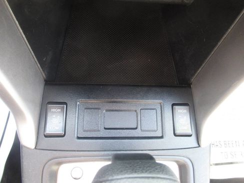 Used 2015 Subaru Forester 2.5i Premium w/ All-Weather Package AWD/4WD image 23