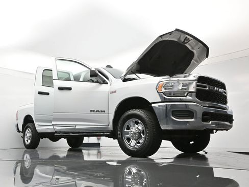 Used 2021 RAM 2500 Tradesman w/ Chrome Appearance Group image 48