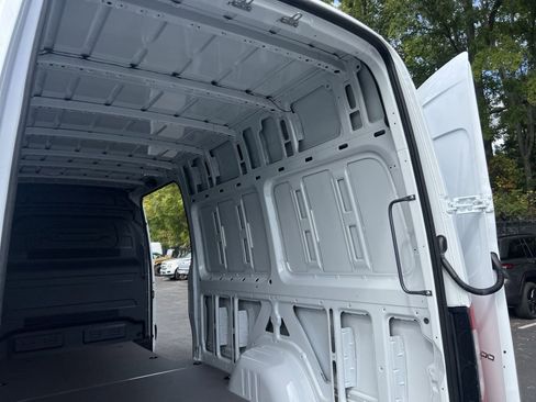 New 2025 Mercedes-Benz Sprinter 2500 image 49