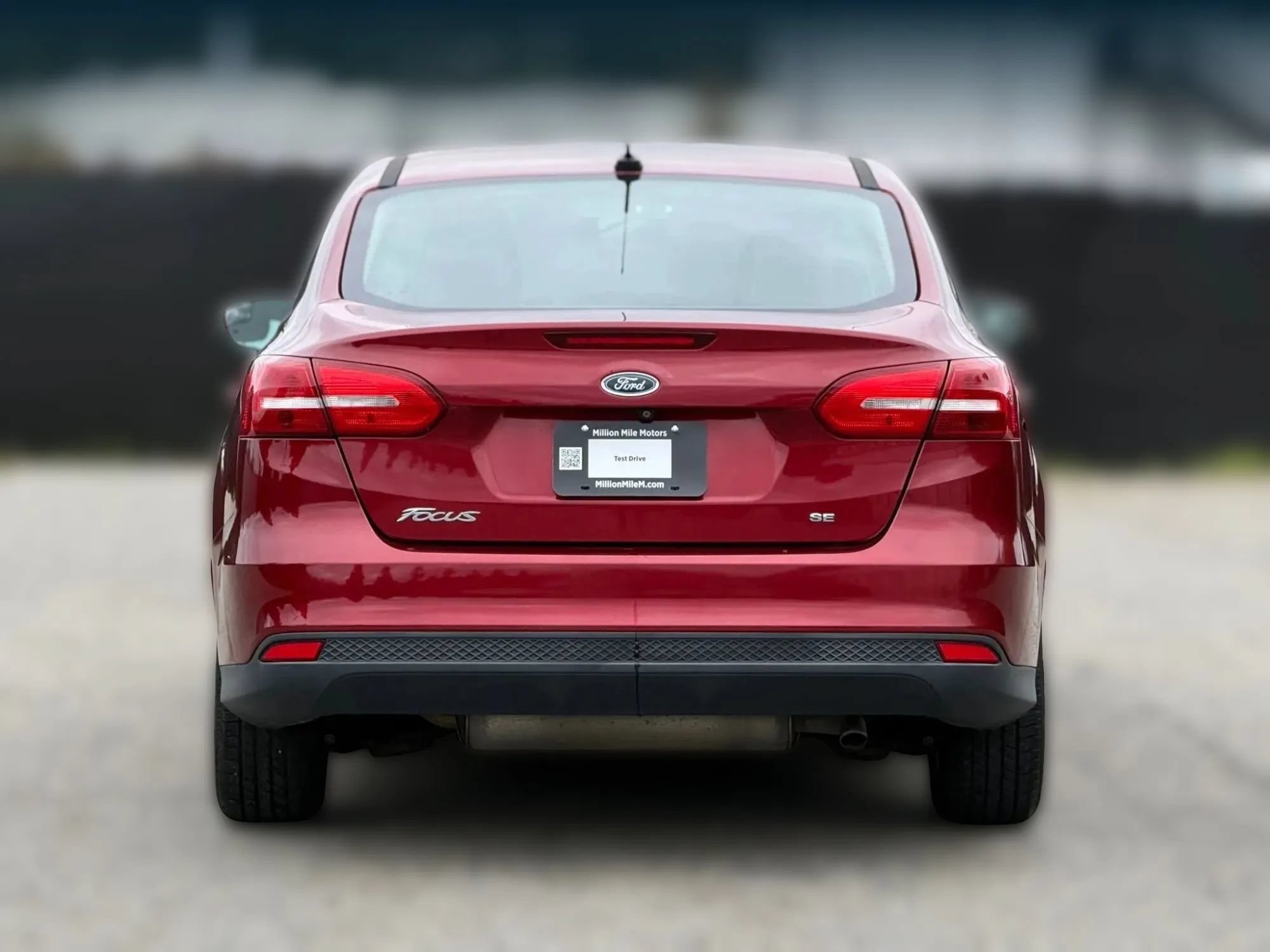 Used 2015 Ford Focus SE w/ SE Cold Weather Package FWD image 4