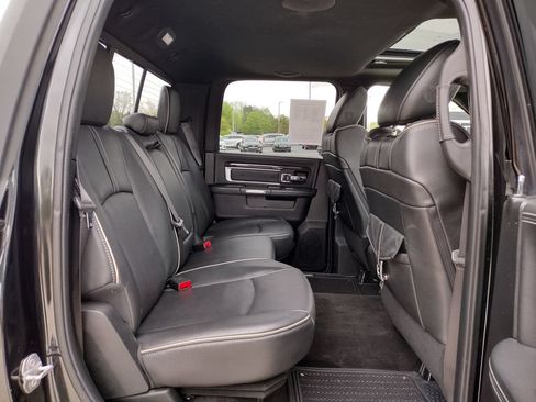Used 2017 RAM 1500 Limited AWD/4WD image 10