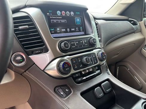 Used 2019 Chevrolet Tahoe LT w/ Luxury Package AWD/4WD image 19