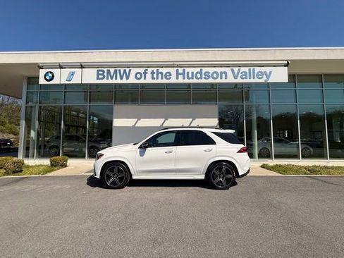 Used 2025 Mercedes-Benz GLE 450 4MATIC image 1