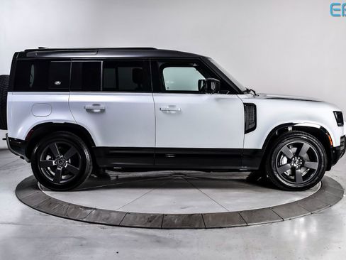 Used 2022 Land Rover Defender 110 X-Dynamic HSE image 7