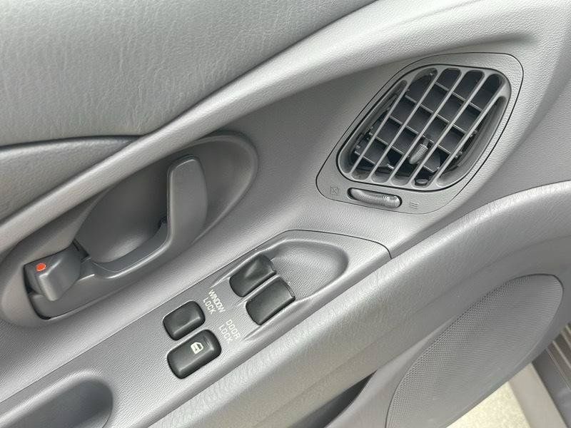 Used 1997 Mitsubishi Eclipse GS FWD image 27