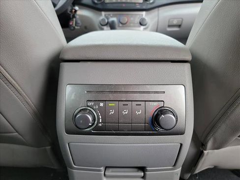 Used 2012 Toyota Highlander 4WD w/ Tech Pkg image 17
