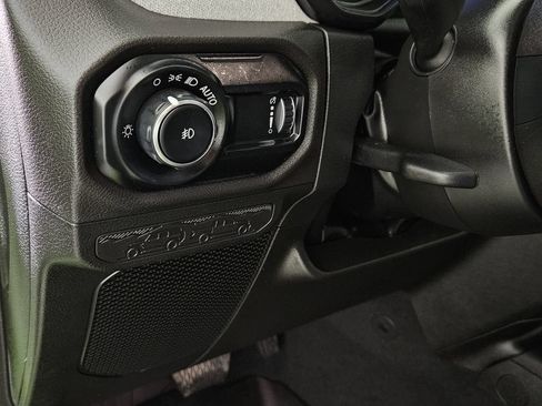 Used 2025 Jeep Wrangler Sport AWD/4WD image 24