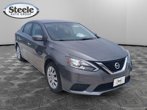 Used 2019 Nissan Sentra S FWD image 3