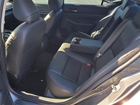 Certified 2022 Nissan Altima 2.5 SR image 11