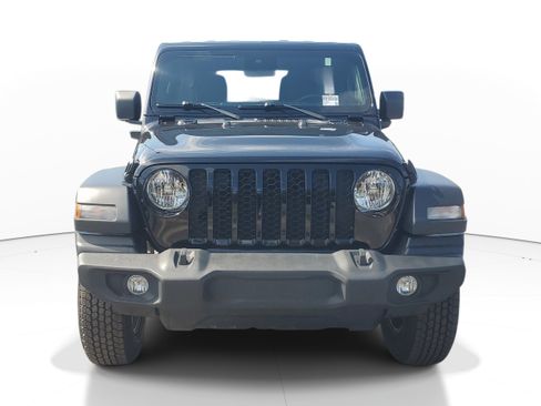 Used 2024 Jeep Wrangler Unlimited Sport AWD/4WD image 3