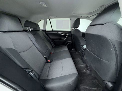 Certified 2021 Toyota RAV4 XLE w/ Convenience Package image 18