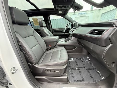Used 2023 Chevrolet Tahoe RST w/ Luxury Package AWD/4WD image 28
